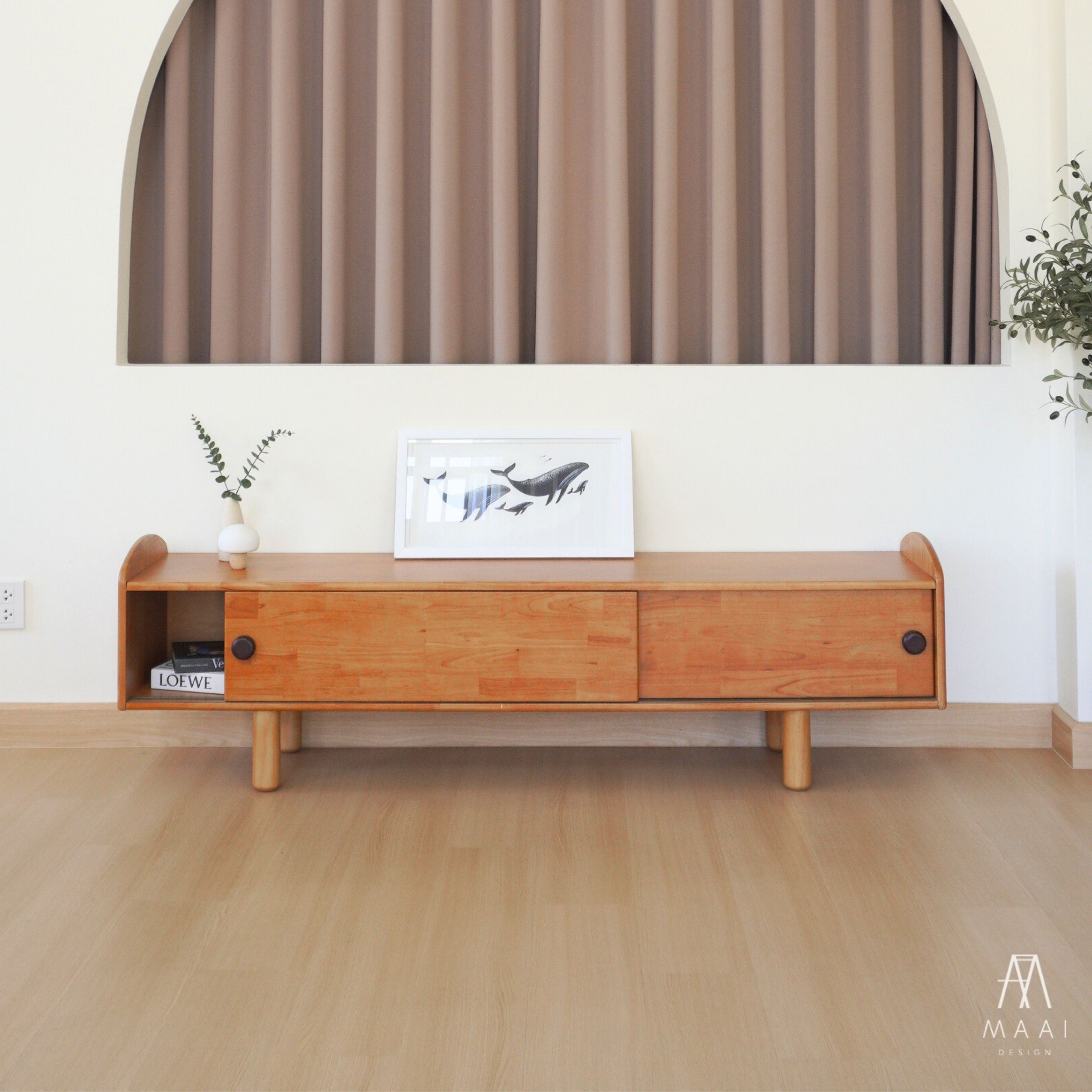 ชั้นวางทีวีไม้ยางพารา MAAI DESIGN รุ่น KIYOKO SIDEBOARD L 200 สีโอ๊ค